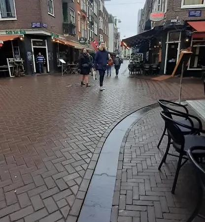 Charlotte, Not For Parties, Not A Hotel, With Shared Bathroom, No Kitchen Amsterdam