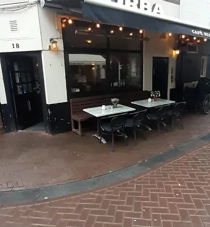 Bed & Breakfast Charlotte, Not For Parties, Not A Hotel, With Shared Bathroom, No Kitchen *